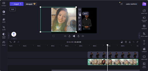 لقطة شاشة لصفحة محرر Clipchamp تعرض زر الاقتصاص على شريط الأدوات العائم لضبط الفيديو في شاشة منقسمة.