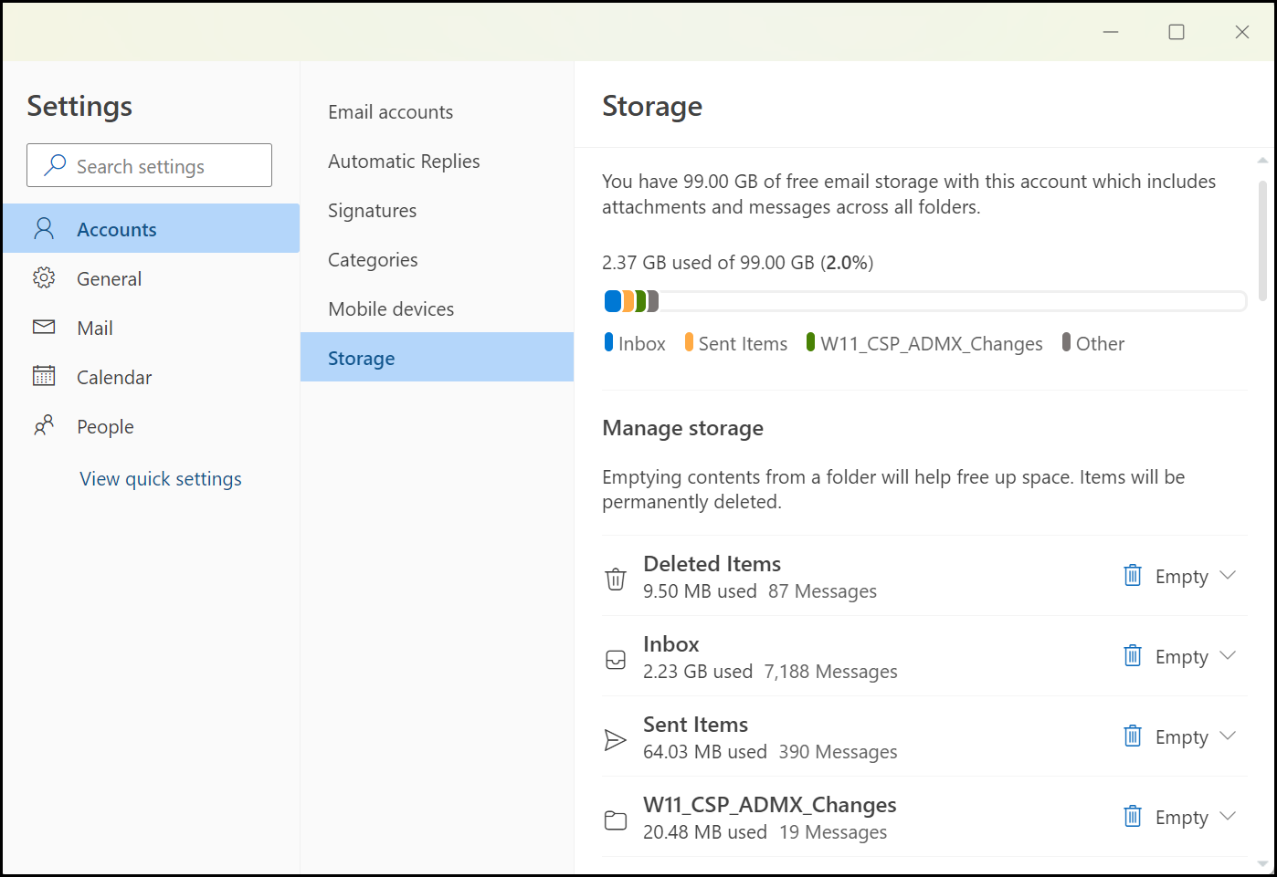 لقطة شاشة لإعدادات Outlook > Storage