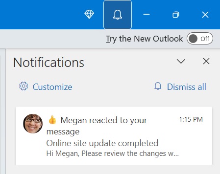 Podokno Oznámení Aplikace Outlook zobrazující reakci.