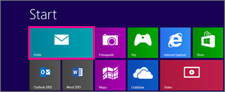 Obrazovka Start Windows 8 se zobrazenou dlaždicí Pošta