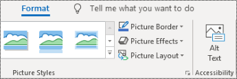 Tlačítko Alternativní text na pásu karet pro Outlook ve Windows