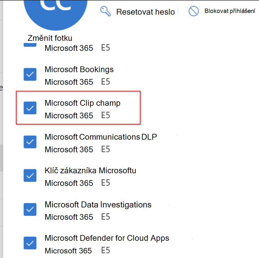Clipchamp se zobrazuje jako služba v seznamu aplikací a licencí přiřazených uživateli v organizaci Microsoft 365.