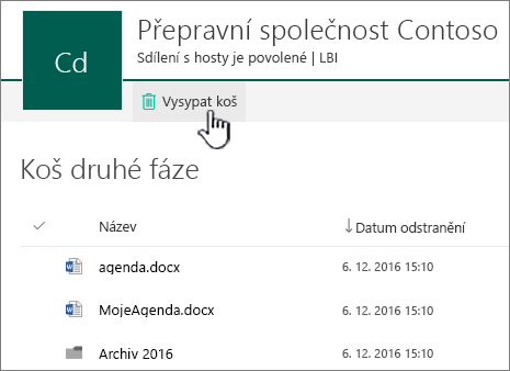 Koš SharePointu Online 2. úrovně se zvýrazněným tlačítkem Vysypat koš