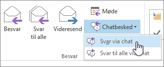 Besvar gruppe med rullemenuen Chat åben og Besvar med chat fremhævet