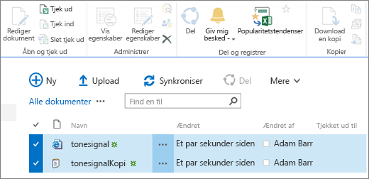 Redigeringsdelen af båndet med to markerede elementer på en liste