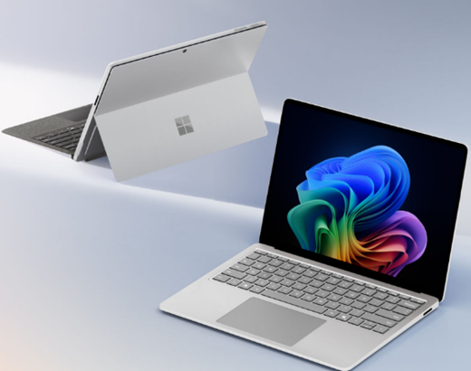 Screenshot von Surface Laptop (7. Edition) und Surface Pro (11. Edition) in Platingrau.