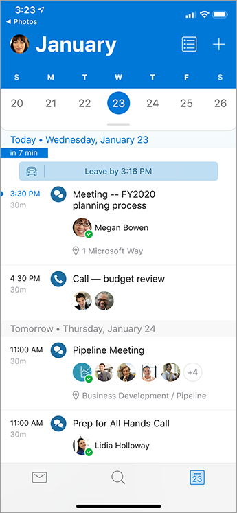 Calendar with banner indication when you should leave to your next meeting