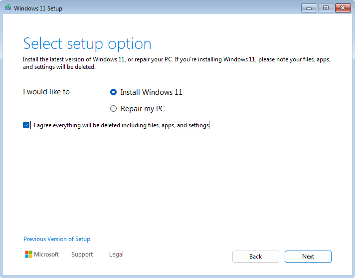 Screenshot of the Windows 11 Setup using the installation media.