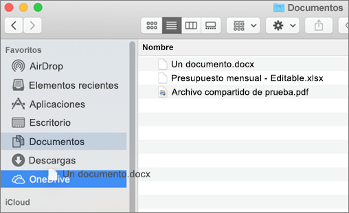 La ventana del Mac Finder la función muestra arrastrar y colocar para mover los archivos