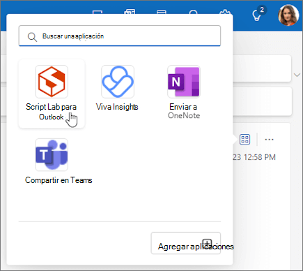 El menú flotante Aplicaciones de un mensaje que se lee en Outlook en la Web y en el nuevo Outlook para Windows.