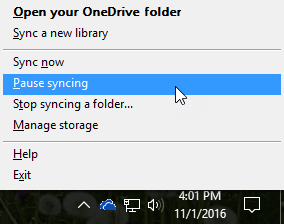 Una captura de pantalla del anterior menú de OneDrive para la Empresa con la opción Pausar la sincronización seleccionada.