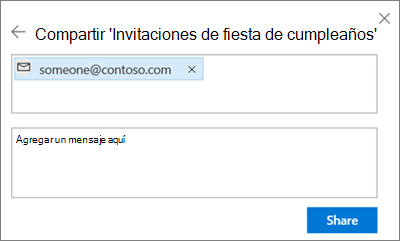 Captura de pantalla de invitar a contactos después de seleccionar Correo electrónico en el cuadro de diálogo Compartir
