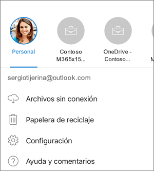 Captura de pantalla que muestra el cambio entre cuentas en la aplicación de OneDrive en iOS