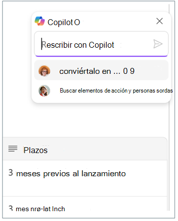 Captura de pantalla que muestra el historial de mensajes de Loop Copilot en el que participan dos compañeros de equipo