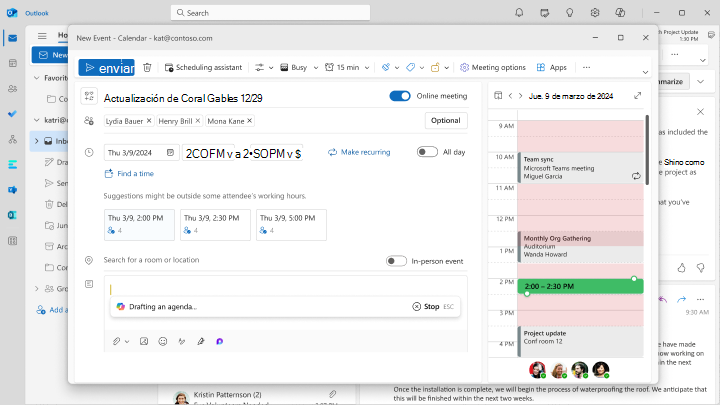 Screenshot of how to schedule meetings with more than 2 attendees using Chat Assisted Scheduling in Outlook.