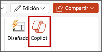 Recorte de pantalla del botón Copilot en PowerPoint en el menú de la cinta de opciones