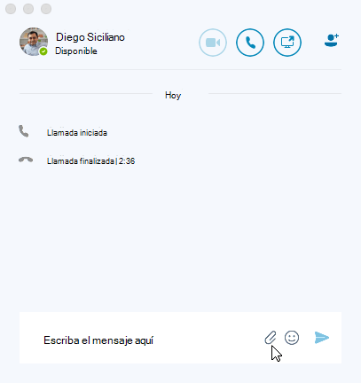 Captura de pantalla de la ventana de mensaje instantáneo, con el cursor sobre el icono Enviar archivo.