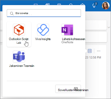 Sovellukset-pikavalikko viestistä, joka luetaan Outlookin verkkoversio ja uudessa Outlook for Windowsissa.