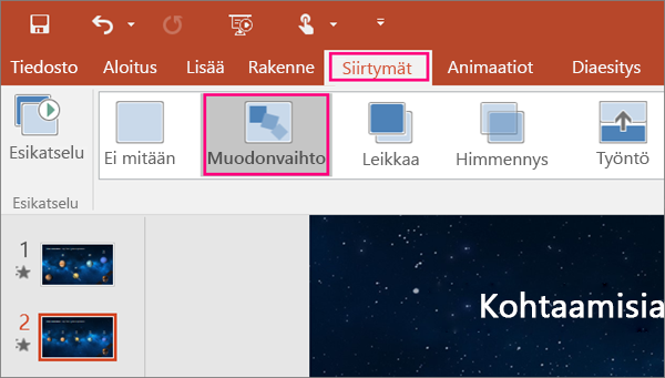 Näyttää Liukumuunnos-siirtymän PowerPoint 2016:n Siirtymät-valikossa