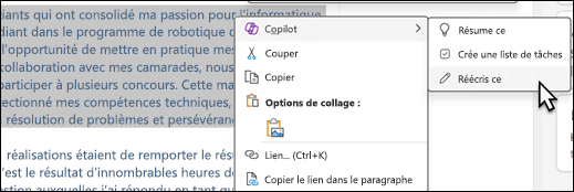 Du texte sélectionné dans OneNote. Le menu contextuel s'affiche, avec « Copilote » sélectionné et « Réécrire ceci » sélectionné dans le sous-menu.