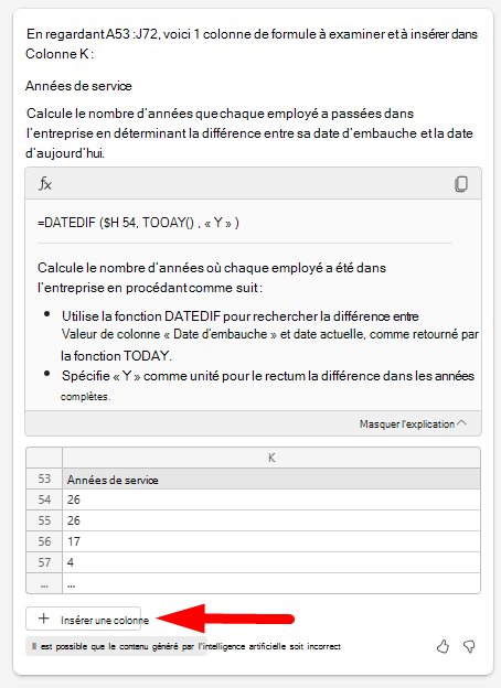 Capture d’écran montrant le volet de conversation Copilot avec une flèche pointant vers le bouton Insérer une colonne