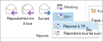 Groupe Répondre avec la liste déroulante de messagerie instantanée ouverte et Répondre avec la messagerie instantanée mise en surbrillance