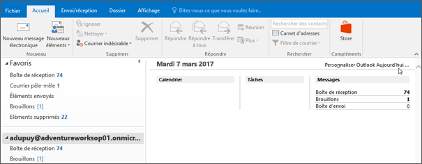 Capture d’écran de l’affichage Outlook Aujourd’hui dans Outlook, montrant le nom du propriétaire de la boîte aux lettres, le jour et la date actuels, ainsi que le calendrier, les tâches et les messages associés pour la journée.
