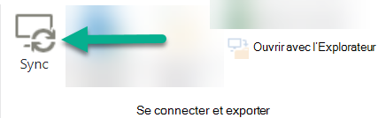 L’option Synchroniser se trouve dans le ruban SharePoint, juste à gauche de Ouvrir avec Explorer.