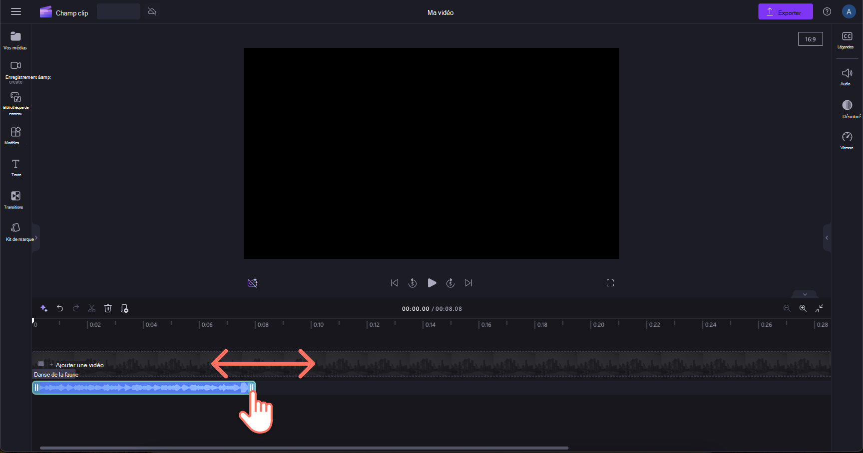 Image d’un utilisateur coupant un clip audio dans Clipchamp