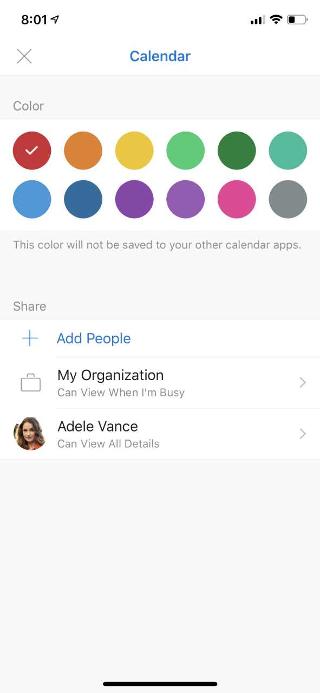 Prikazuje mobilni zaslon s tekstom "Kalendar" pri vrhu. Ispod odjeljka "Zajedničko korištenje" nalazi se nekoliko mogućnosti i ime osobe koja je dodana.