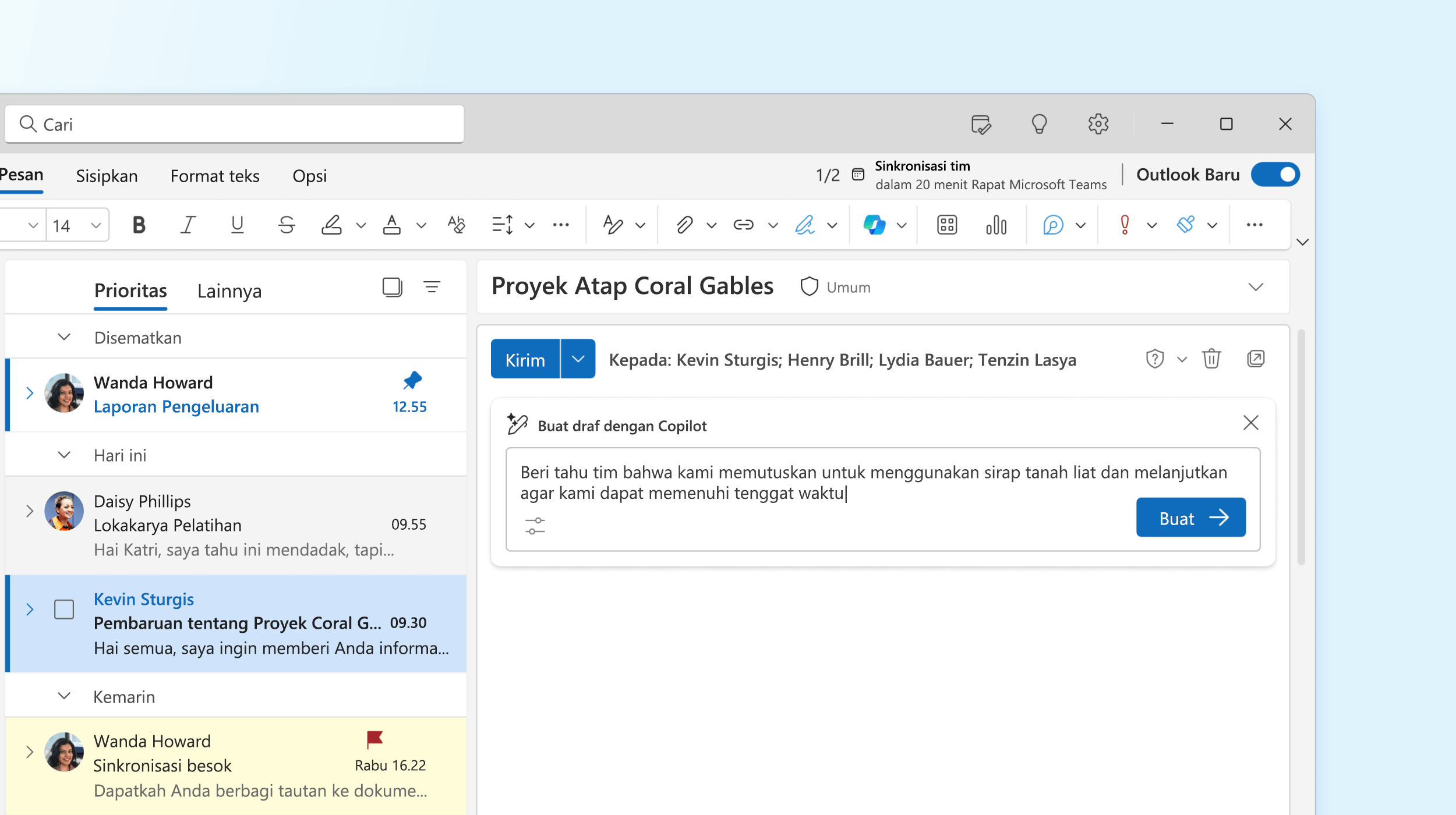 Cuplikan layar memperlihatkan Copilot di Outlook menyusun pesan email.