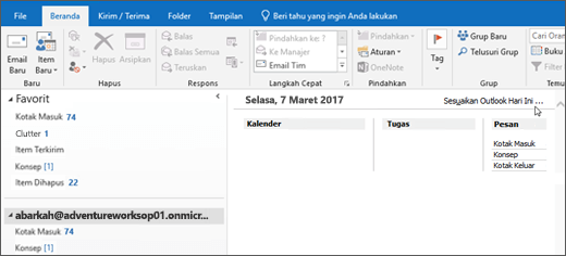 Cuplikan layar tampilan Hari Ini Outlook di Outlook, memperlihatkan nama pemilik kotak surat, hari dan tanggal saat ini, serta kalender, tugas, dan pesan terkait untuk hari itu.