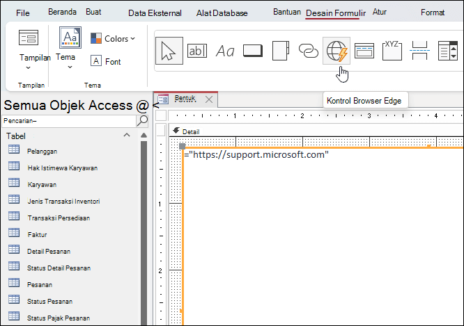 Tombol Kontrol Browser Edge sedang diklik di tab pita Desain Formulir di Microsoft Access