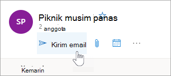 Cuplikan layar tombol kirim email