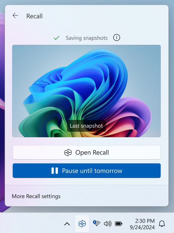 スナップショットの一時停止オプションを示すシステム トレイのリコールプライバシー インジケーターのスクリーンショット。