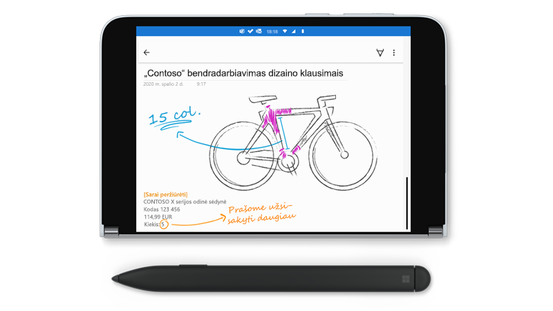 "Surface Duo" su piešimo programa "OneNote" ir paviršiaus Slim rašikliu prie jo