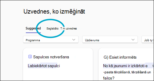 Copilot Lab uzvedņu bibliotēka ar iezīmētu cilni Saglabātās uzvednes.