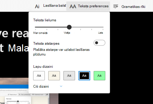 Tīrskata lasītāja skats ir aktivizēts pārlūkprogrammā Microsoft Edge, kurā redzamas skatu izvēlnes.