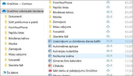 Ekrānuzņēmums, kurā redzama OneDrive personiskā mape failu pārlūkā.