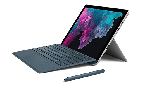 Surface Pro 6 med typeomslag og en Surface-penn