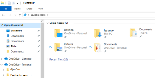 Filutforsker i Windows 10 med skrivebords-, dokumenter- og bilder-mapper i OneDrive