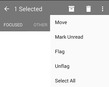Rullegardinliste viser disse alternativene: Flytt, Merk som ulest, Flagg, Uflagg, Merk alt.