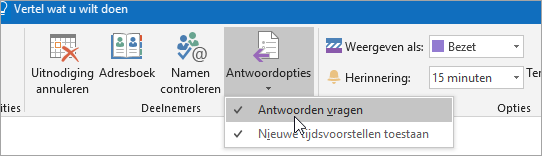 Een schermafbeelding van de knop Antwoorden vragen in Outlook 2016 voor Windows
