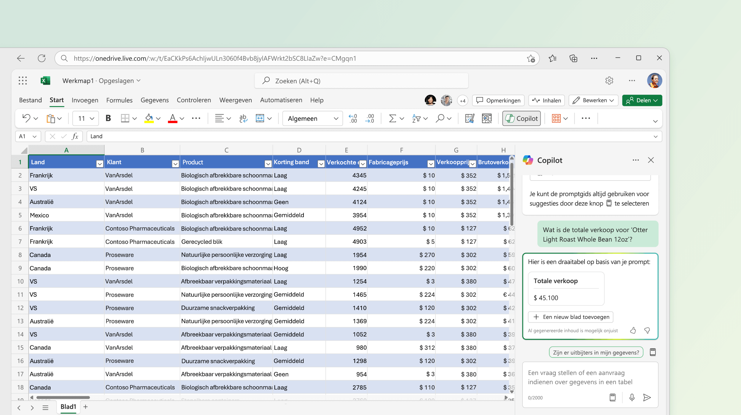 Schermopname van Copilot in Excel waarin een draaitabel wordt voorgesteld op basis van bestaande gegevens.