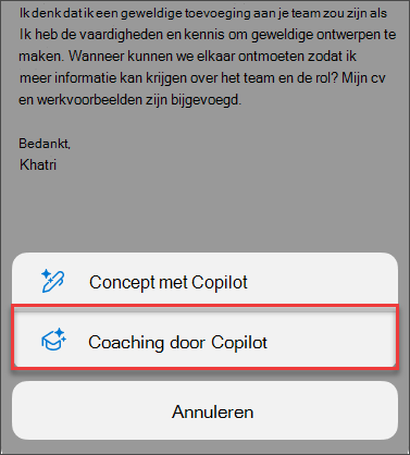 Menuoptie voor Coaching door Copilot in Outlook voor mobiel