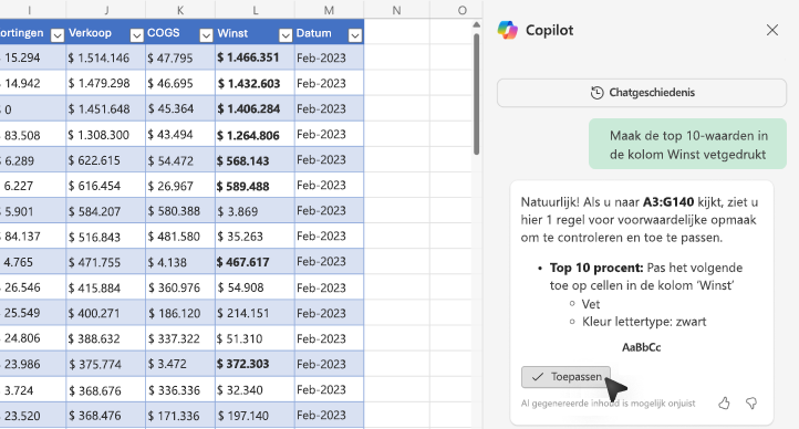 Schermopname van het vet maken van waarden met Copilot in Excel.