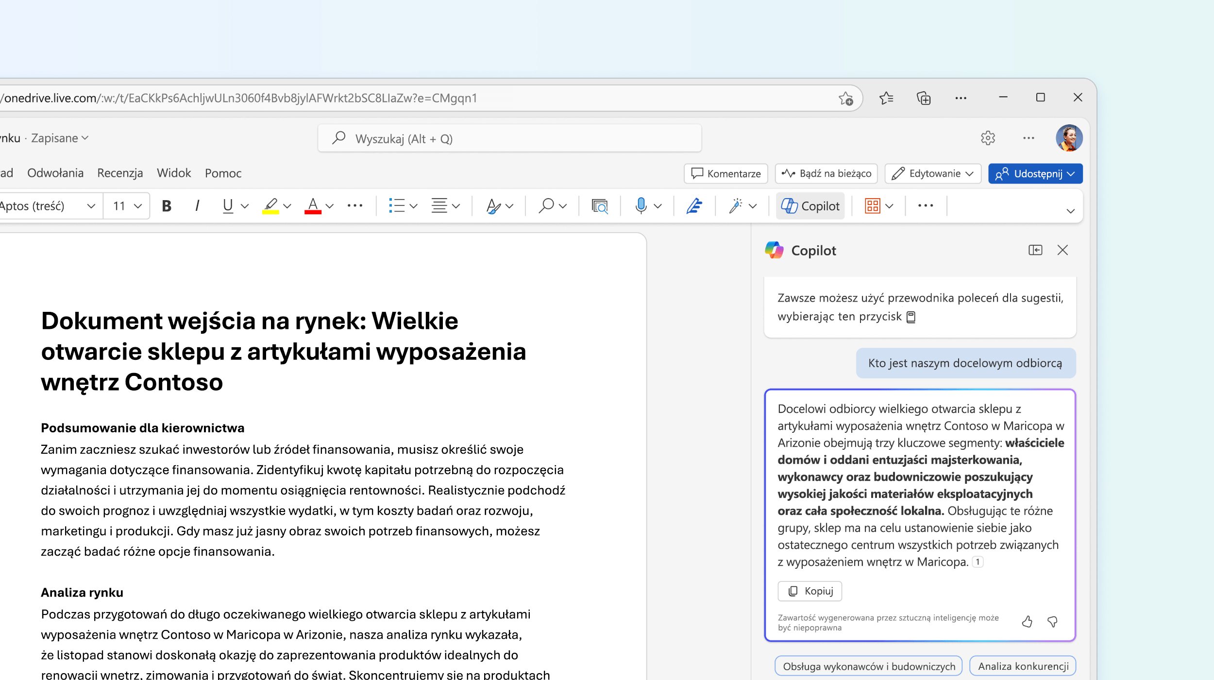 Zrzut ekranu przedstawiający funkcję Copilot w programie Word odpowiadającą na pytanie dotyczące dokumentu.