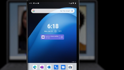 Link Dołącz tutaj na ekranie głównym urządzenia Surface Duo, aby przenieść spotkanie w aplikacji Teams