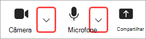 Imagem a realçar as setas pendentes câmara e microfone nos controlos de reunião do Teams.