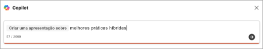 Captura de tela do prompt de entrada para criar uma apresentação com o Copilot.